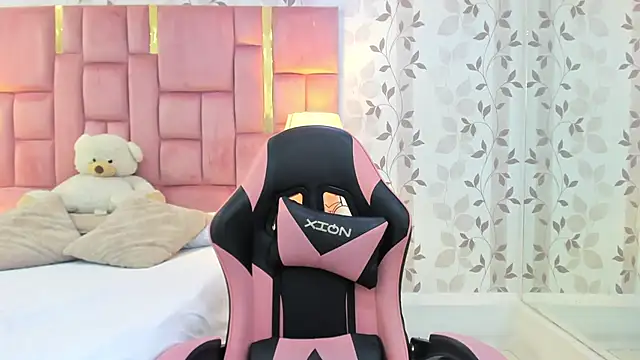 ArianaFranco online show from March 2026 02:57:01 PM