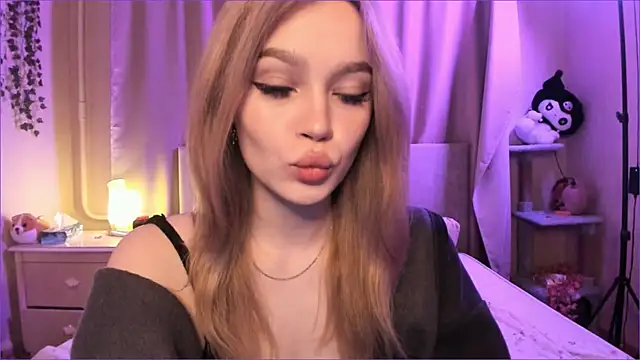 MiaRanki online show from December 2025 11:40:01 PM