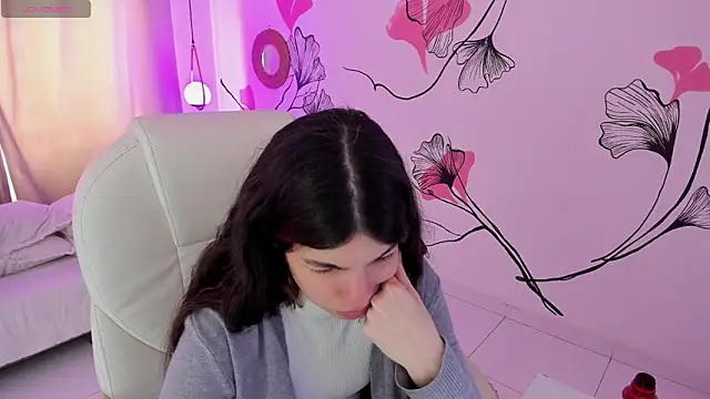 Snapshot of Isabela_Fiorelli chatting on April 2026 01:37:01 PM Isabela Fiorelli online show from April 2026 01:37:01 PM