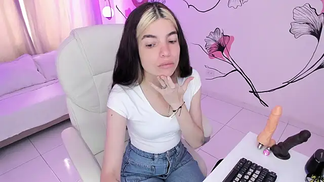 Snapshot of Isabela_Fiorelli chatting on September 2025 03:39:01 PM Isabela Fiorelli online show from September 2025 03:39:01 PM