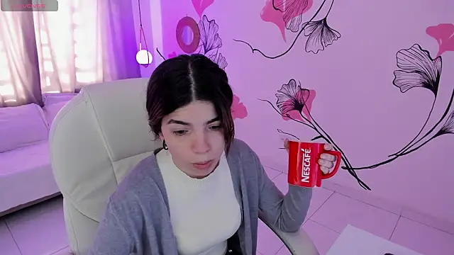 Isabela Fiorelli online show from April 2026 01:14:01 PM