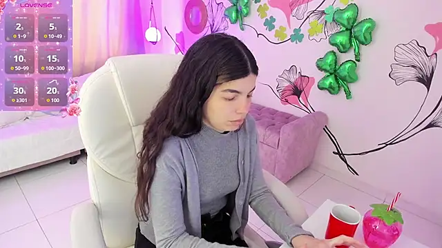 Isabela Fiorelli online show from March 2026 01:12:02 PM