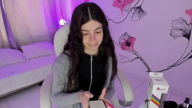 Isabela Fiorelli online show from January 2026 01:27:01 PM