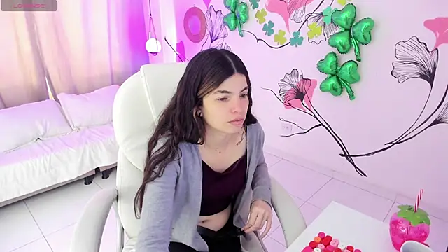 Isabela Fiorelli online show from March 2026 01:09:02 PM