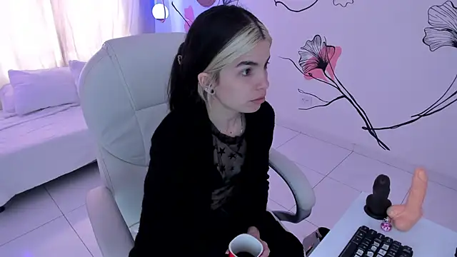 Snapshot of Isabela_Fiorelli chatting on September 2025 02:04:01 PM Isabela Fiorelli online show from September 2025 02:04:01 PM