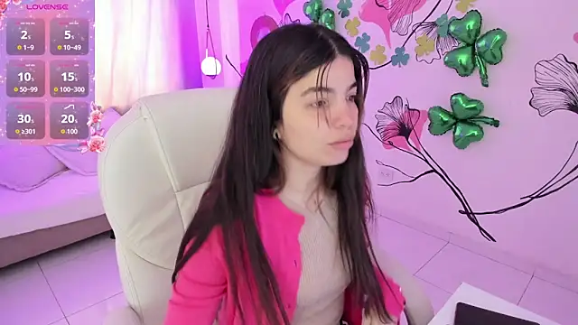 Isabela Fiorelli online show from March 2026 01:02:02 PM