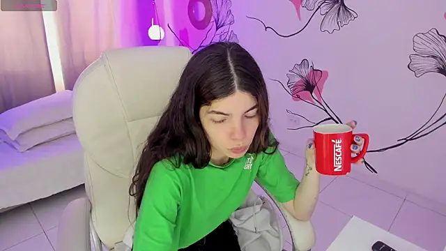 Isabela Fiorelli online show from January 2026 01:14:01 PM