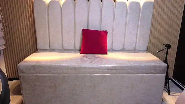 Cute Angell  online show from April 2026 02:12:02 AM