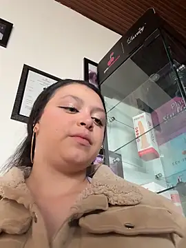 Cute Angell  online show from October 2025 01:30:01 PM