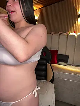 Cute Angell  online show from February 2026 03:39:02 AM