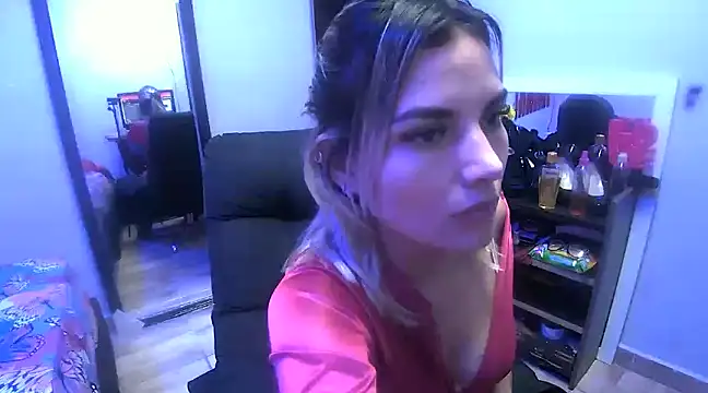 Girasol2630 online show from February 2025 03:18:01 AM