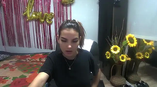 Girasol2630 online show from March 2025 12:23:02 PM