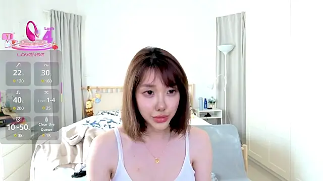 Snapshot of joycemilka chatting on March 2025 05:26:02 AM joycemilka online show from March 2025 05:26:02 AM