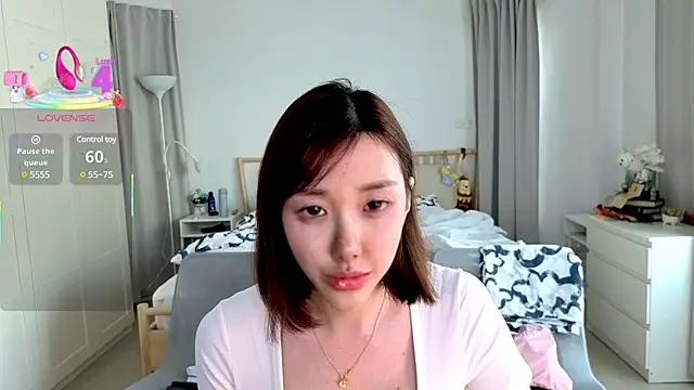 Snapshot of joycemilka chatting on March 2025 09:29:02 AM joycemilka online show from March 2025 09:29:02 AM