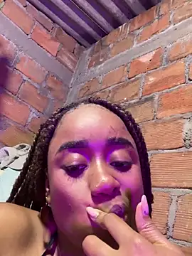 Snapshot of AgathaBladee chatting on February 2025 02:19:02 AM AgathaBladee online show from February 2025 02:19:02 AM