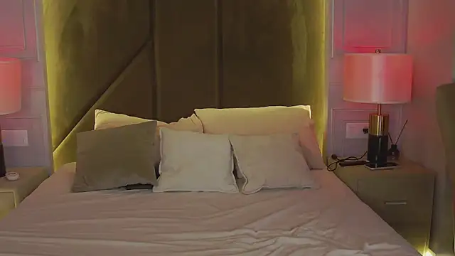 MaeveMoon online show from March 2026 06:42:02 PM