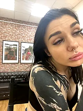 MaeveMoon online show from September 2025 03:56:01 PM