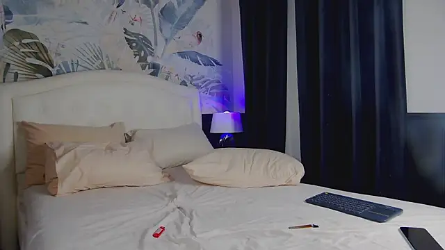 MaeveMoon online show from March 2025 03:54:01 AM