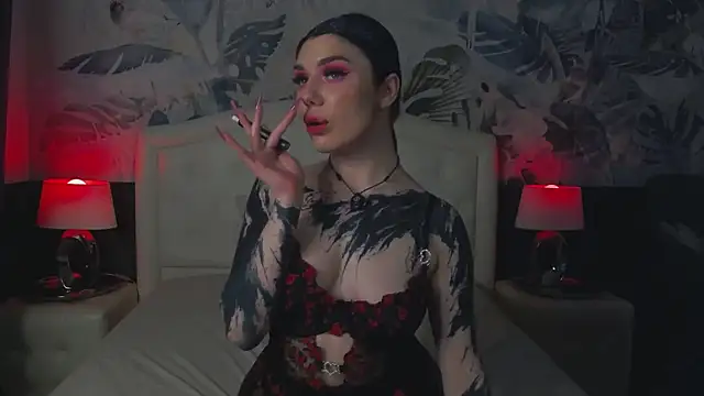 MaeveMoon online show from April 2026 08:26:02 PM