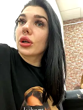 MaeveMoon online show from September 2025 04:24:01 AM