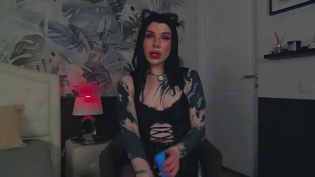 MaeveMoon online show from March 2026 06:12:02 PM