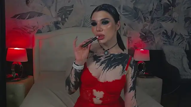 MaeveMoon online show from April 2026 08:24:02 PM