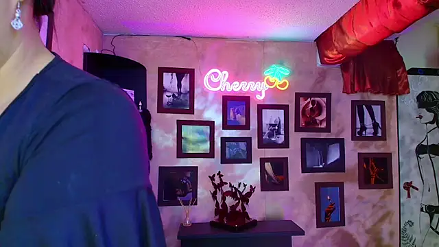 Snapshot of cherryy_bombshelll chatting on September 2025 06:40:01 PM cherryy bombshelll online show from September 2025 06:40:01 PM