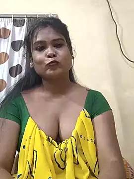Snapshot of BOLDBEAUTY09 chatting on February 2025 01:33:01 PM BOLDBEAUTY09 online show from February 2025 01:33:01 PM