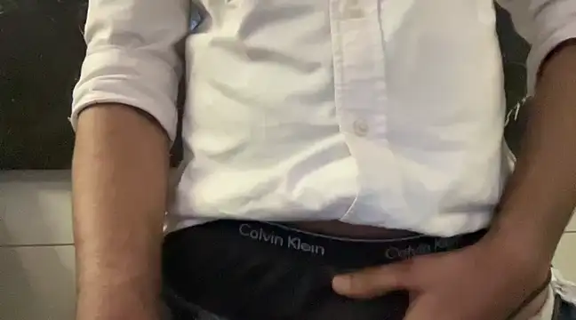 Snapshot of iamabigdickindian chatting on February 2025 08:01:01 AM iamabigdickindian online show from February 2025 08:01:01 AM