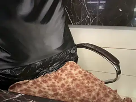 Snapshot of iamabigdickindian chatting on March 2025 09:34:02 AM iamabigdickindian online show from March 2025 09:34:02 AM