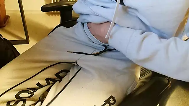 ademandjulia online show from February 2026 03:07:02 AM