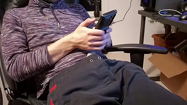 ademandjulia online show from February 2026 05:25:01 AM