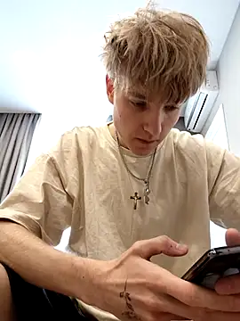 Snapshot of And25bn chatting on October 2025 11:31:01 AM And25bn online show from October 2025 11:31:01 AM