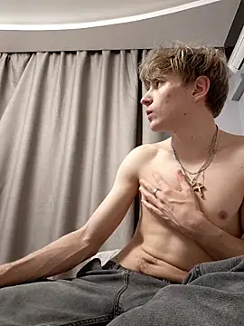 Snapshot of And25bn chatting on November 2025 06:46:02 AM And25bn online show from November 2025 06:46:02 AM