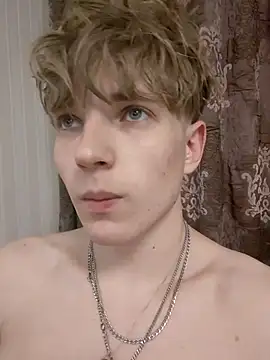 Snapshot of And25bn chatting on November 2025 11:00:02 AM And25bn online show from November 2025 11:00:02 AM