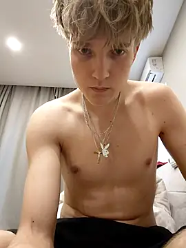 Snapshot of And25bn chatting on November 2025 07:17:02 PM And25bn online show from November 2025 07:17:02 PM