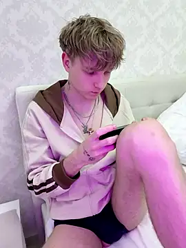 Snapshot of And25bn chatting on February 2026 07:25:01 PM And25bn online show from February 2026 07:25:01 PM