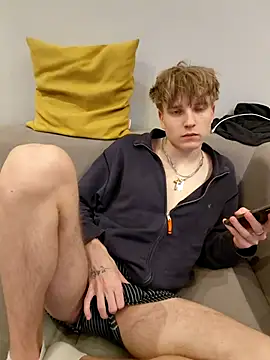 Snapshot of And25bn chatting on February 2026 06:10:02 PM And25bn online show from February 2026 06:10:02 PM