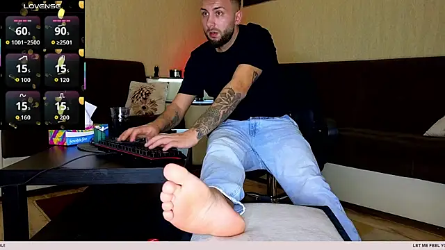 JamieNoxus online show from October 2025 09:48:01 PM