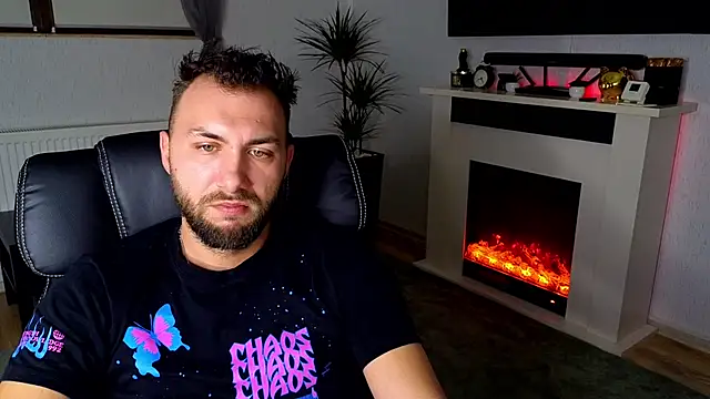 JamieNoxus online show from November 2025 06:25:01 AM