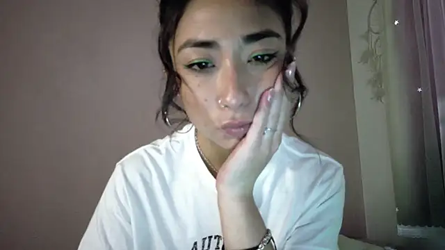 Snapshot of oishii_ambar chatting on September 2025 01:53:02 PM oishii ambar online show from September 2025 01:53:02 PM