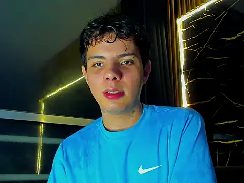 Alessandro 1610 online show from June 2026 04:55:01 AM