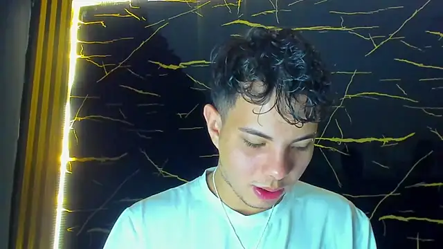 Alessandro 1610 online show from April 2026 03:41:01 AM