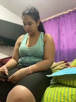 Carola-Ross online show from April 2026 05:17:02 PM