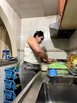 Carola-Ross online show from October 2025 07:14:01 PM