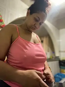 Carola-Ross online show from April 2026 03:51:02 PM