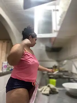 Carola-Ross online show from January 2026 04:21:02 PM