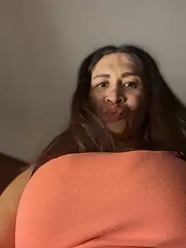 Carola-Ross online show from November 2025 06:35:02 AM