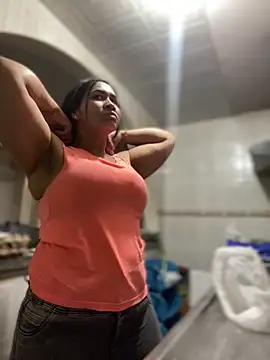 Carola-Ross online show from November 2025 06:30:01 PM