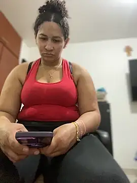 Carola-Ross online show from February 2026 05:46:02 PM